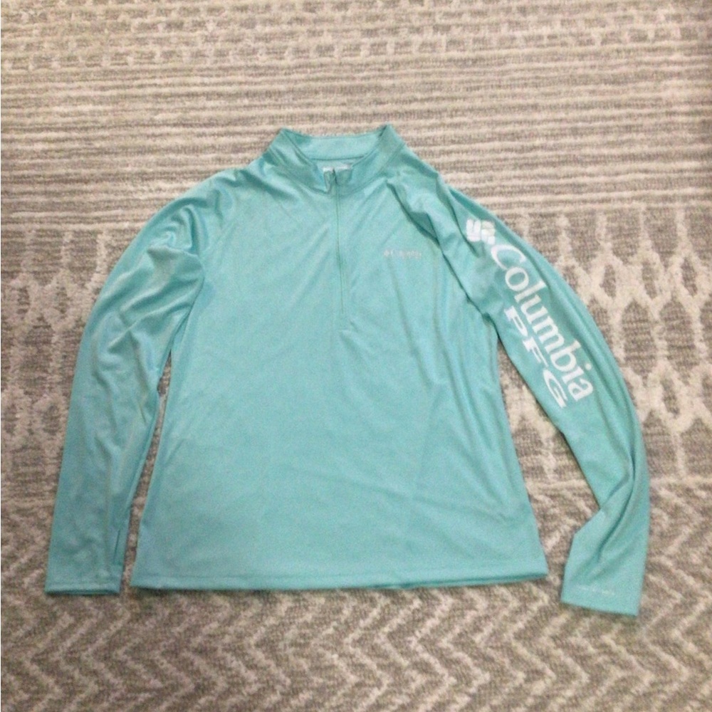 Columbia long sleeve shirt